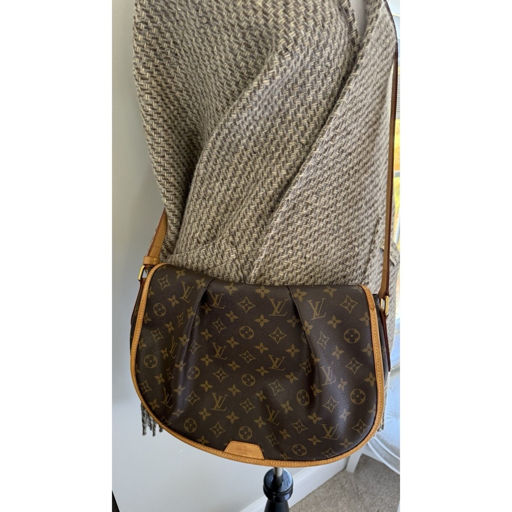 Authentic Louis Vuitton Monogram GM
